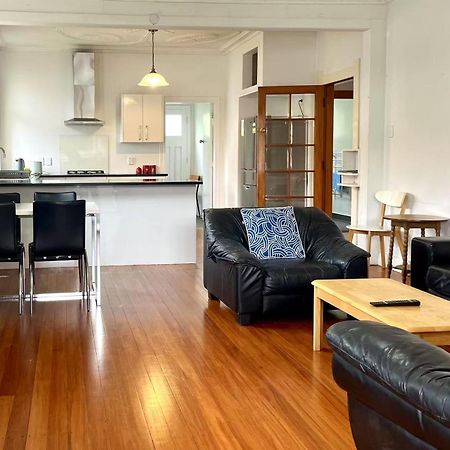 Spacious Retreat Near Ferry & Mall Веллингтон Экстерьер фото